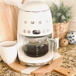 White Smeg coffee maker